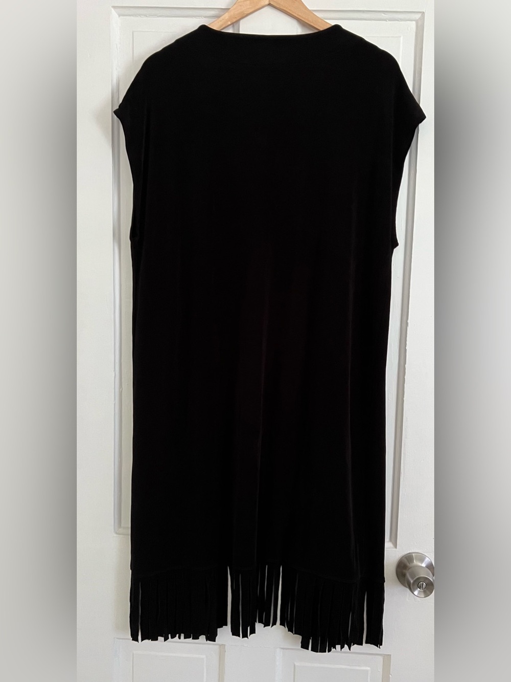 Chicos Travelers Womens 3/XL Black Sleeveless Duster Cardigan Vest Fringe Hem - Picture 2 of 5